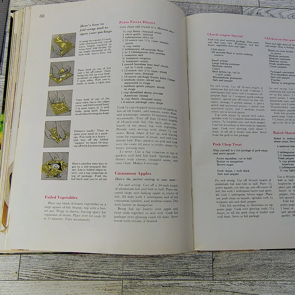 Better Homes and Gardens Barbecue Book Cookbook 1967 2nd Print HC VERY GOOD‎